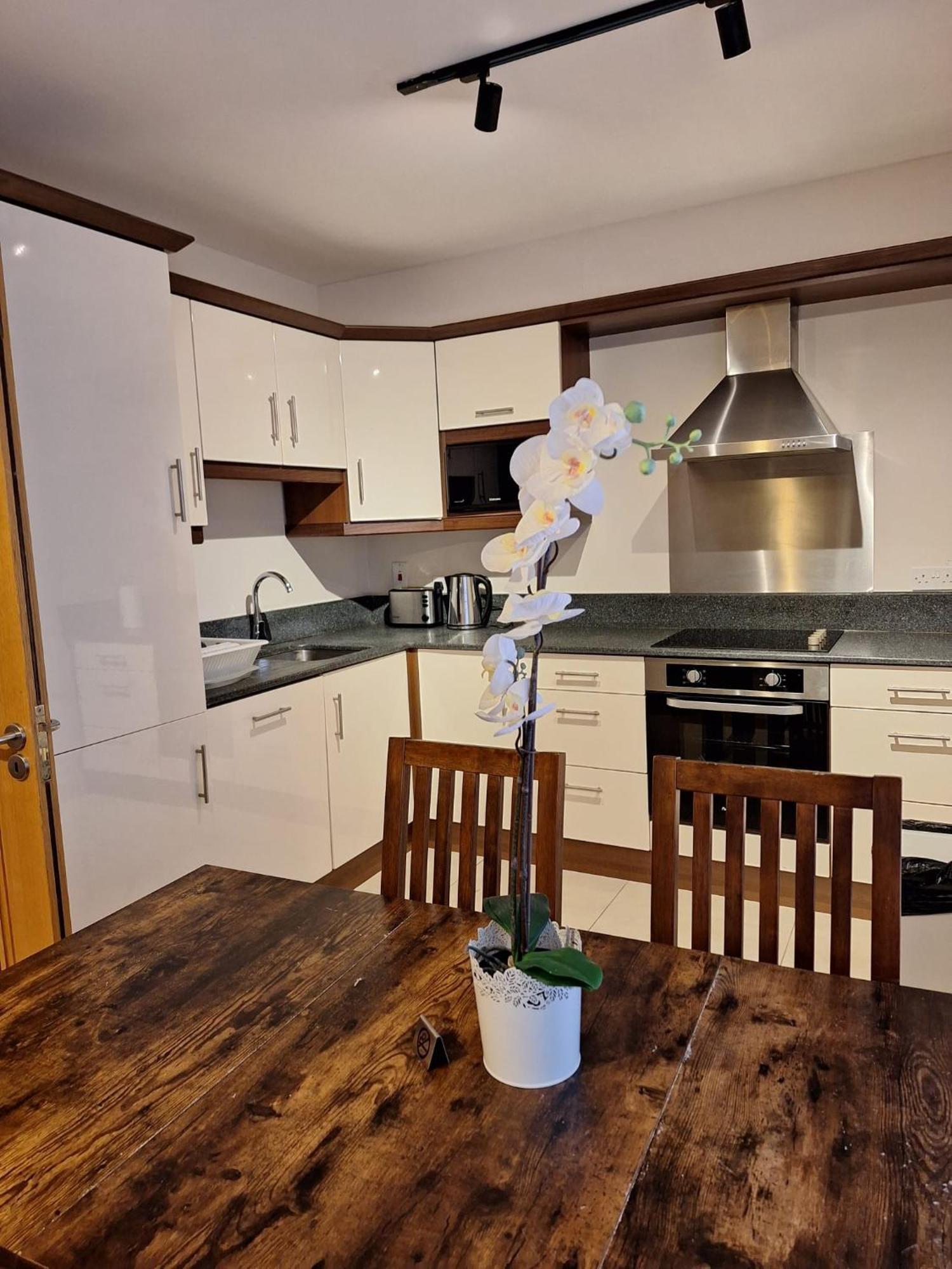 Five Lamps Suites — Photos 2