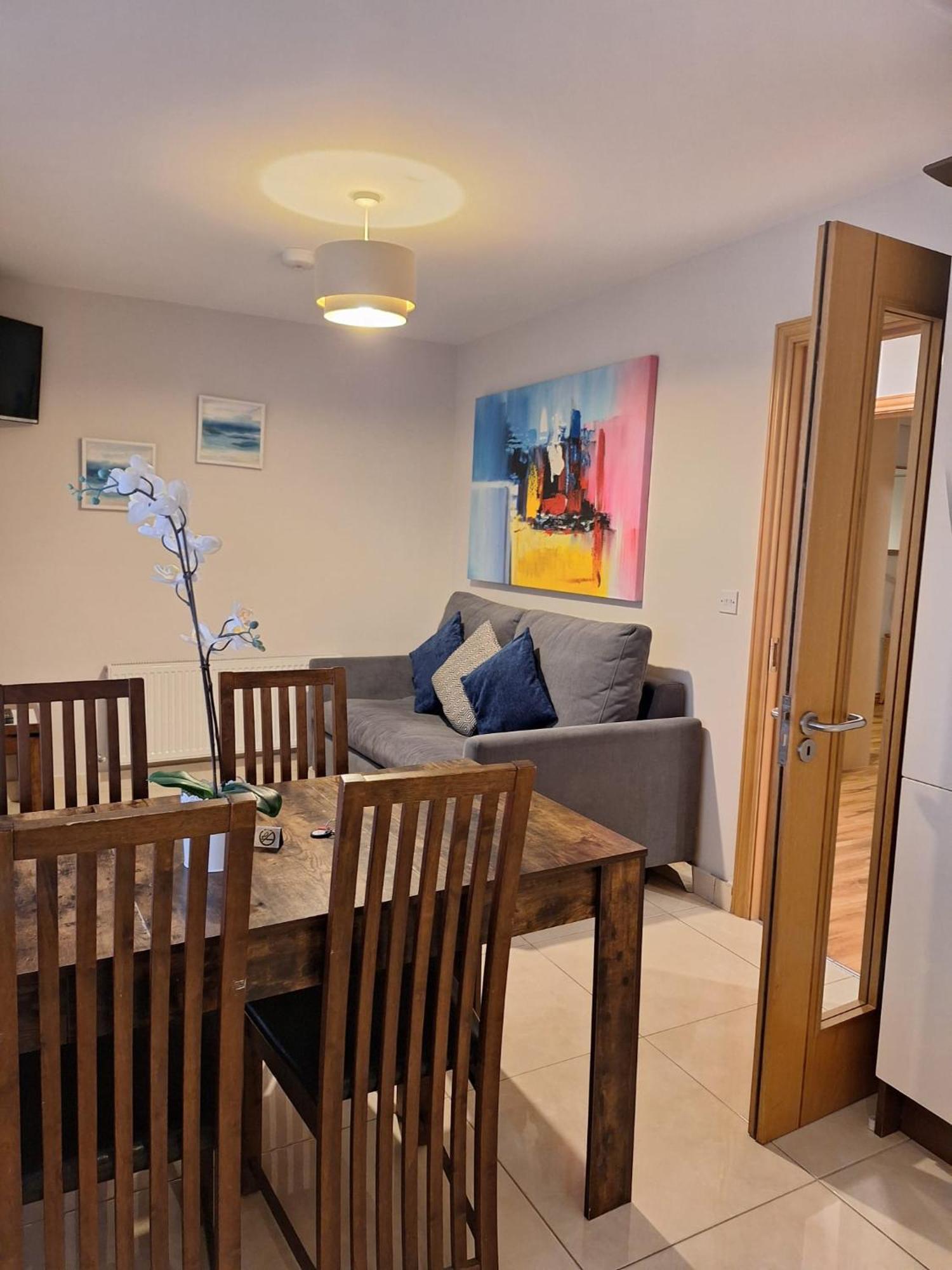 Five Lamps Suites — Photos 1
